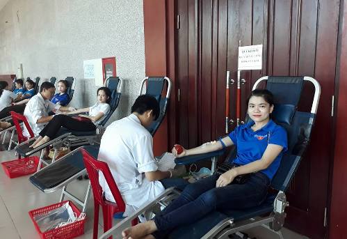 Đoàn viên, thanh niên tham gia Ngày hội hiến máu